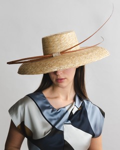 Beatriz hat