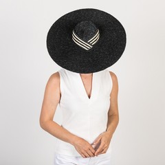  BRUNCH HAT