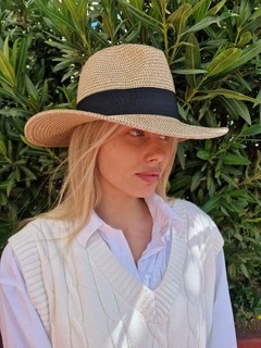 Sombrero Tahití
